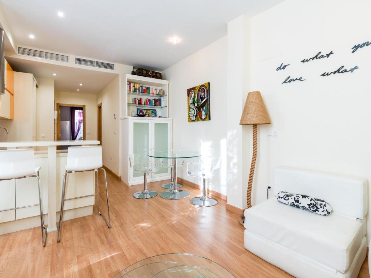 Appartement Holi-Rent Goya à Séville Extérieur photo